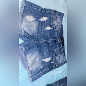 Shorts never worn size 4 from Cato premium